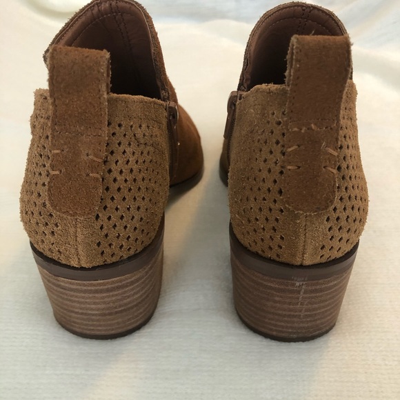 ‼️SOLD‼️ Steve Madden Ruebey Suede Bootie - Chestnut, 6.5 - Picture 5 of 14